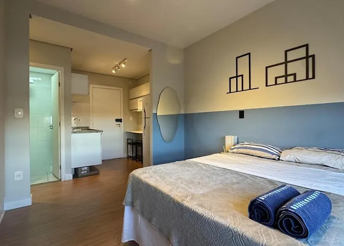 The Spot - Nicely Decorated Apartment